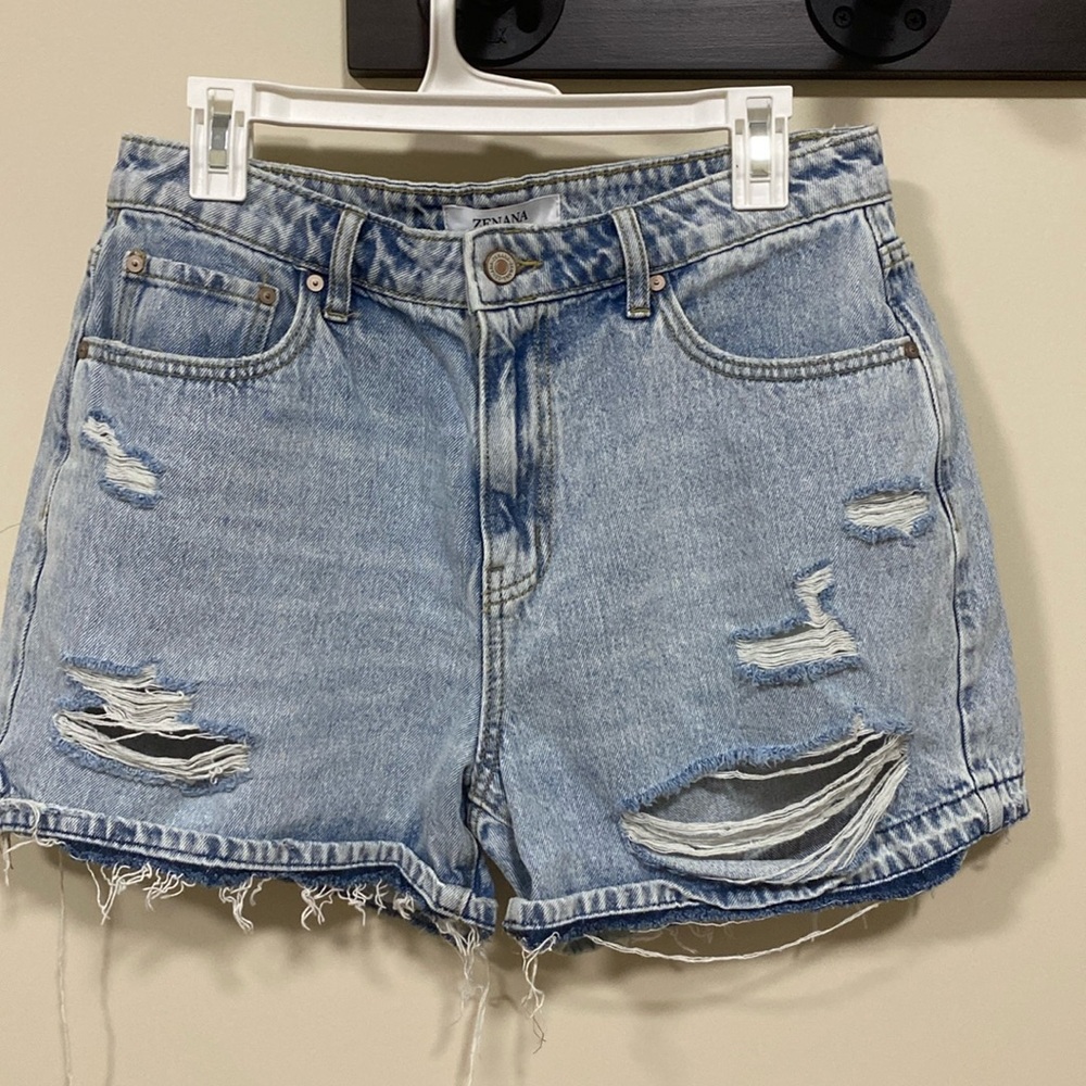 Zenana shorts size large